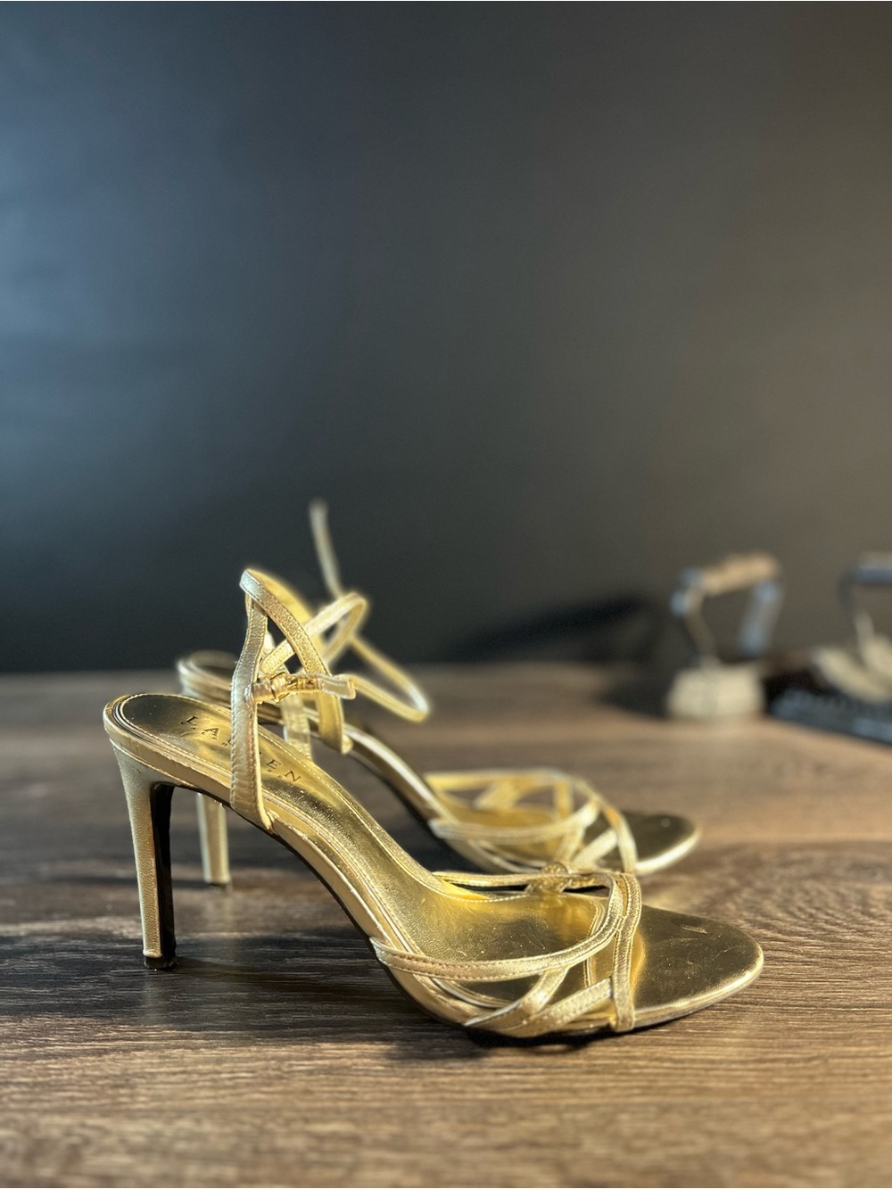 Lauren Ralph Lauren Sammy Gold Leather Strappy Heels Sandals 9.5B Unworn